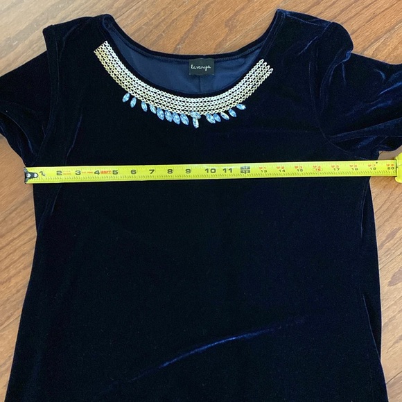 La Vanya Midnight Blue Velvet long sleeves Tunic w/rhinestones -Size Medium - Picture 8 of 9